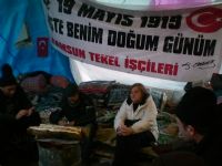 TEKGIDA-�ޠSEND�KASI�>�FOTO GALER� >�Eylemler > TEKEL ����LER� OTURMA EYLEM�NDEN G�R�NT�LER 23-24/01/2010