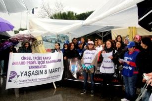 TACİZE KARŞI KADINLAR SENDİKALARA !