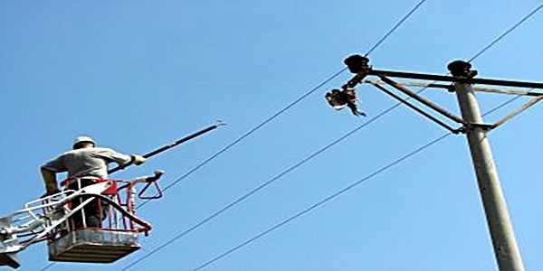 İŞÇİLER YÜKSEK GERİLİME KAPILDI: 1 İŞÇİ ÖLDÜ