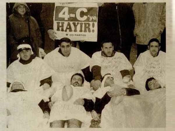 KURTULUŞ IŞIĞINI YAKTILAR