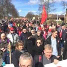 İSVEÇLİ GIDA İŞÇİLERİ FINDUS FABRİKASININ KAPANMASINA KARŞI MÜCADELE EDİYOR