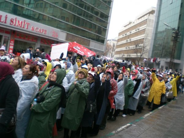 TEKEL İŞÇİLERİ OTURMA EYLEMİNDE 15-18/01/2010