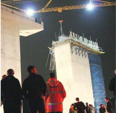 100 METREDE ÇALIŞIYORLAR ŞİRKET ÖNLEM ALSIN