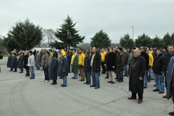 Bat işyerinden atılan 120 arkadaşın eylem görüntüleri. 13.04.2011
