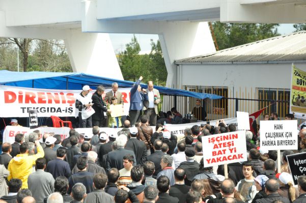 Bat işyerinden atılan 120 arkadaşa,polis tarafından müdahale edildiği an’dan görüntüler. 11.04.2011