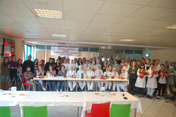 KRAFT CİPS VE EVYAP FABRİKALARINDA 8 MARTI KUTLADIK