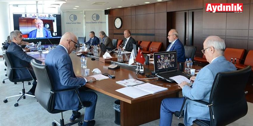 SANAYİCİLERDEN İSTİHDAM UYARISI