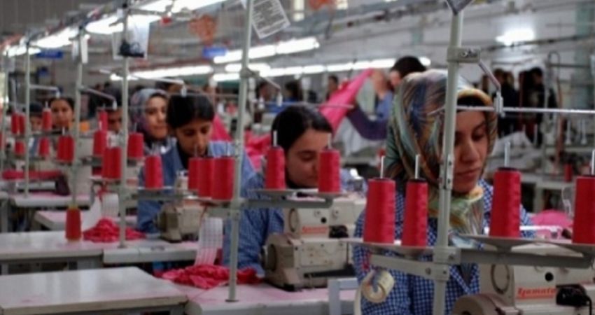 TÜRKİYE’DE İŞÇİ ÇOK ÇALIŞIYOR AZ KAZANIYOR
