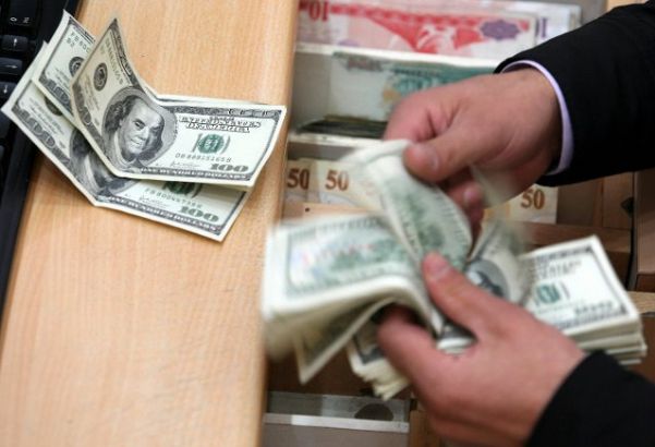 DOLAR’DAN GECE REKORU