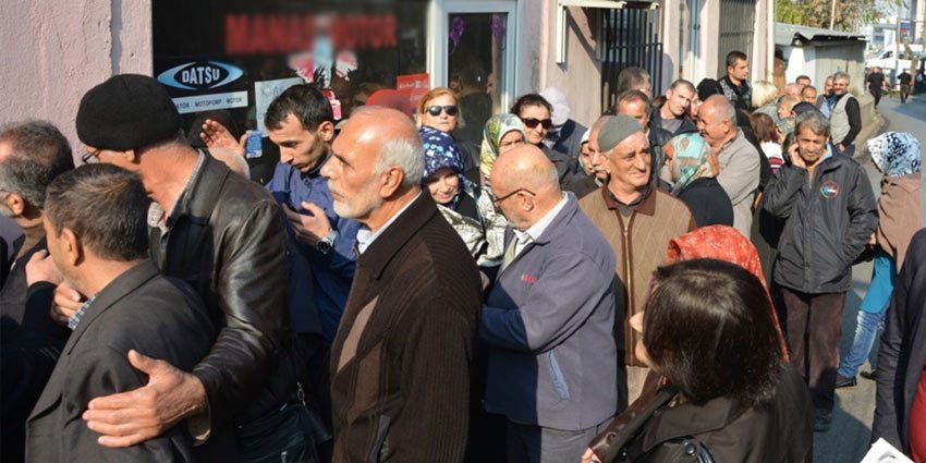 GEÇİNEMEYEN 420 BİN EMEKLİ ÇALIŞIYOR