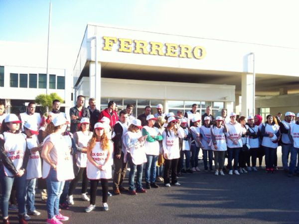 FERRERO İŞÇİSİ 19 GÜNDÜR DİRENİYOR