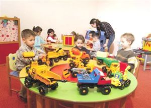 İŞYERLERİNDE KREŞ YOK