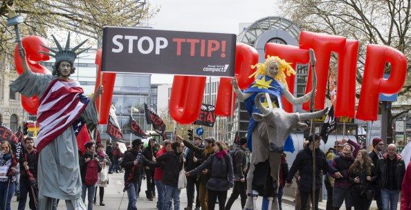 IUF: TTIP DEMOKRASİYİ TEHDİT EDİYOR