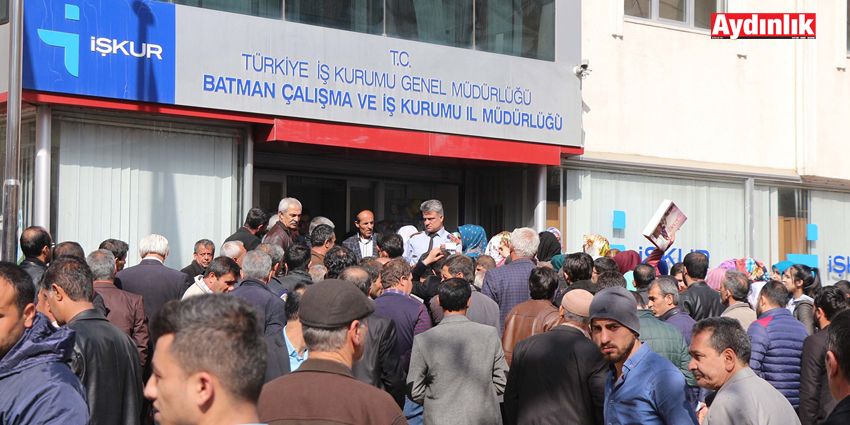 1 MİLYON VATANDAŞ 1 SENEDİR İŞ ARIYOR!