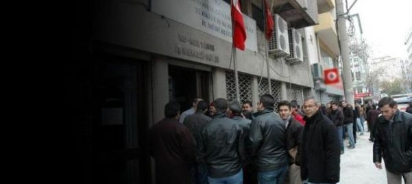 HERKES GÖZÜNÜ İŞSİZLİK FONUNA DİKTİ