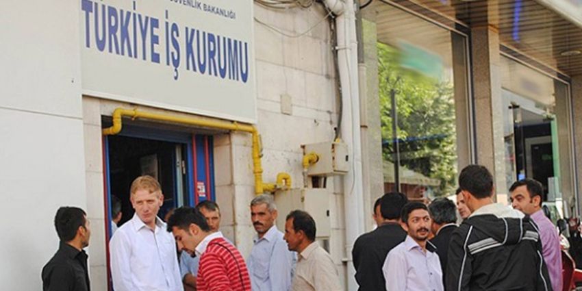 ‘İŞSİZLİĞİN SEBEBİ MESLEKSİZLİK’