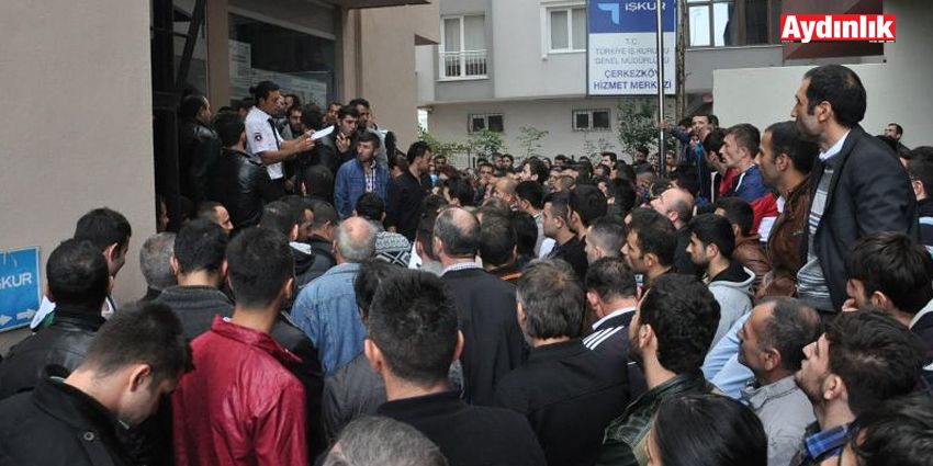 İŞ ARAYIŞI SINIRLARI AŞTI!