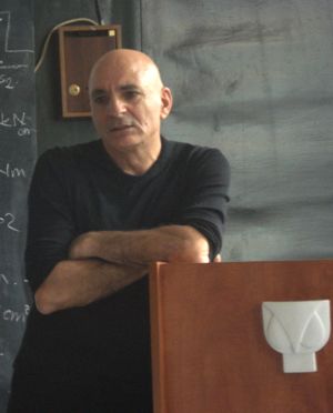 ÖDEMEYEN UYANIK, ÖDEYEN ENAYİ