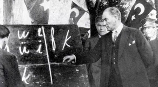 FEDAKAR ÖĞRETMENLERİMİZİ KUTLUYORUZ!