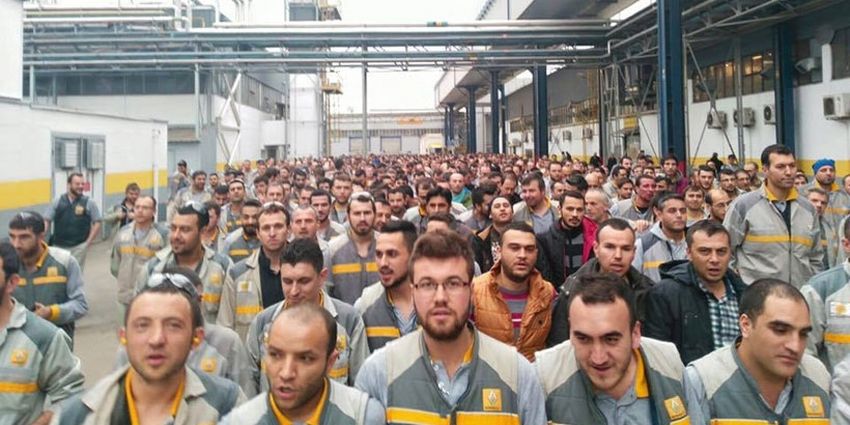 AVRUPALI İŞÇİLERDEN RENAULT İŞÇİSİNE EYLEM ÇAĞRISI