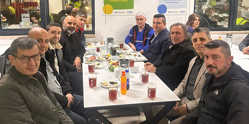 GENEL BAŞKANIMIZ,GENEL TEŞKİLATLANMA SEKRETERİMİZ VE GENEL EĞİTİM SEKRETERİMİZ MONDELEZ’DE İFTAR PROGRAMINA KATILDI